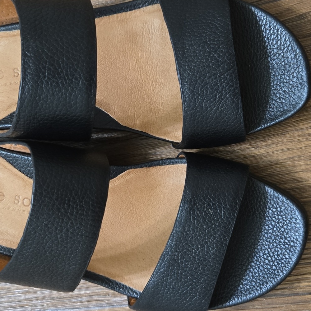 Gentle Souls Leather Slide Sandals - Picture 6 of 6
